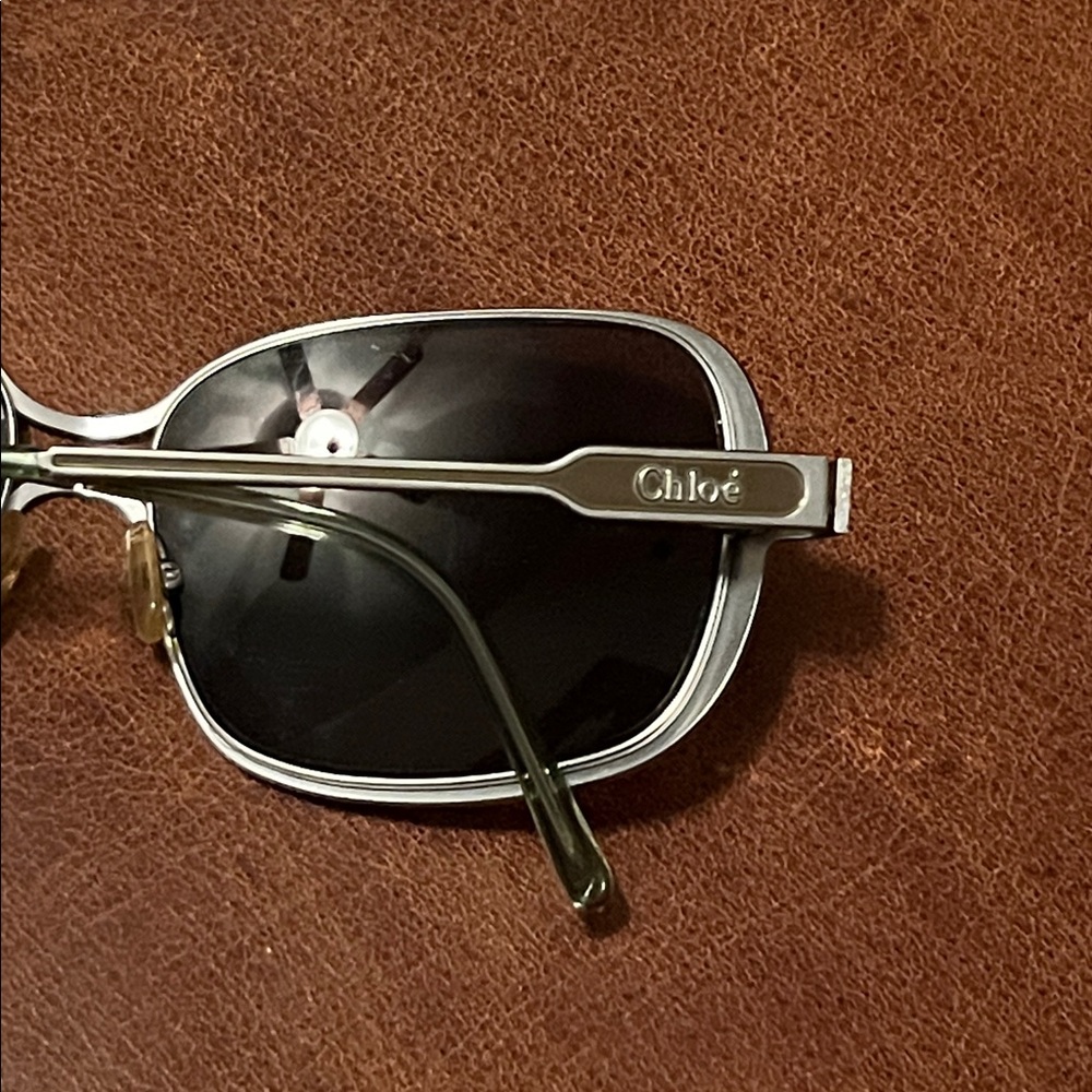 Chloe Y2K Metal Frame Oversized Women’s Sunglasses - Picture 7 of 7